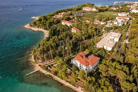 Elegancki hotel kasynowy Royal Reels